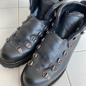 Danner Mountain Light II